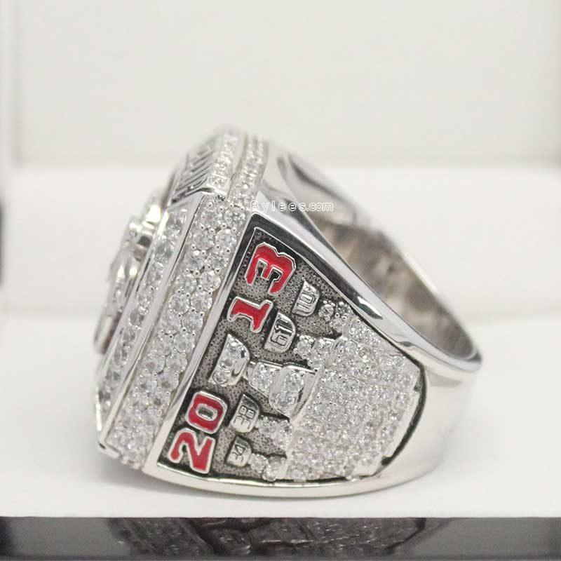 NHL 2013 Chicago Blackhawks Stanley Cup Championship Replica Ring