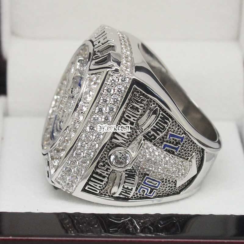 2010 - 2011 Dallas Mavericks Basketball World Championship Ring