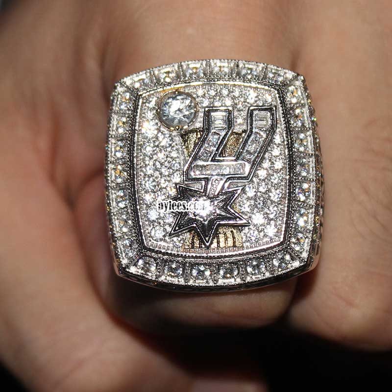 Spurs receive championship rings (photos) - NBC Sports