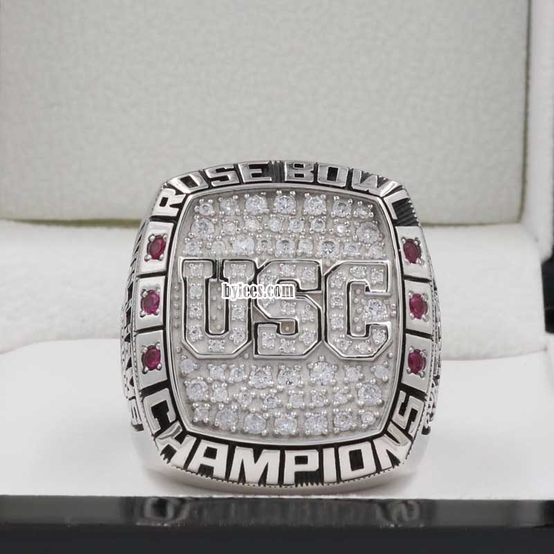 USC Championship rings in 2008 rose bowl game
