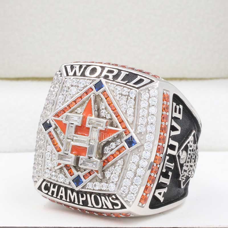 Houston Astros 2017 World Series Ring Hits Auction, Could Be A Steal!